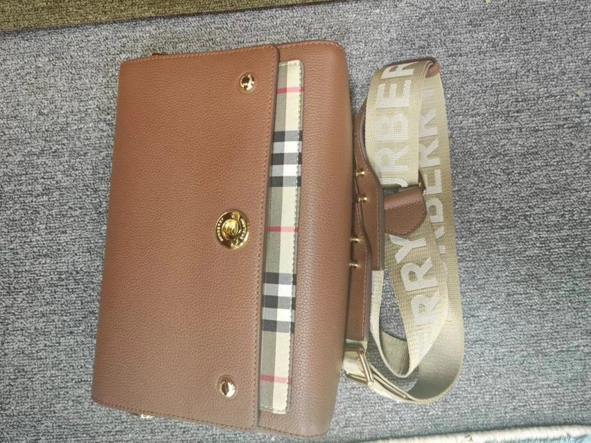 Burberry Leather&Vintage Check Note Crossbody Bag