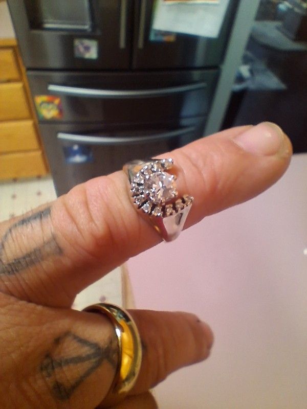 Diamond Ring 14k white gold Horseshoe