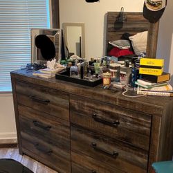 Queen Size Bedroom Set