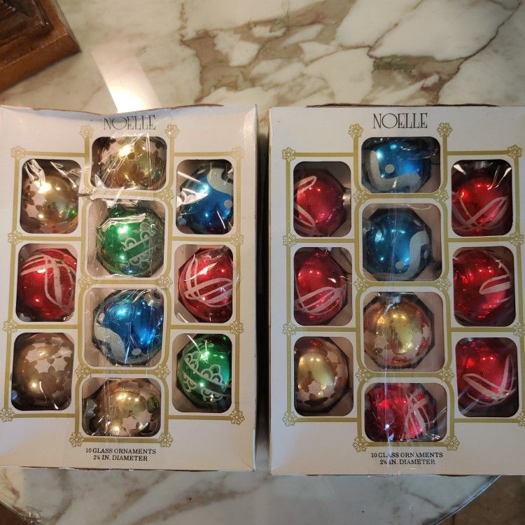 VINTAGE NOELLE GLASS XMAS ORNAMENTS