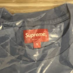 SUPREME FLORAL APPLIQUE S/S TOP- LT BLUE SIZE Small SS21 WEEK 6 (AUTHENTIC) NEW