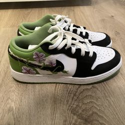 Jordan 1 Low 'Palm Tree' - PRICE DROP - Fits Women's 8.5 - $170