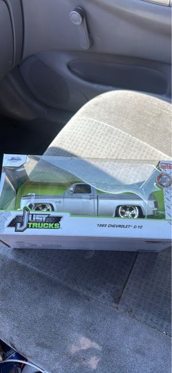 DieCast 1985 Chevrolet C10