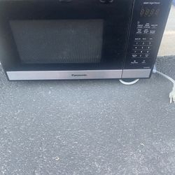 Microwave Like New