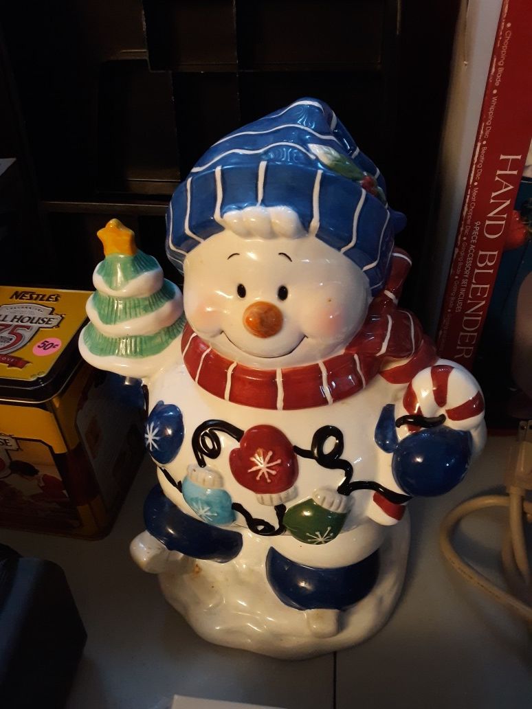 Cookie jar