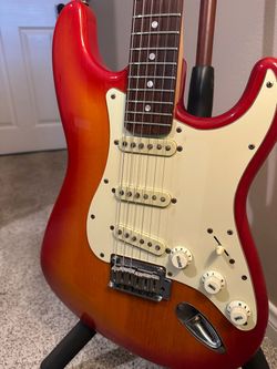 Fender Stratocaster-Squier Standard Series 2008