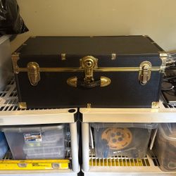 Trunk 30inch Vintage Concourse Travel Steamer Luggage Black Trunk Chest footlocker