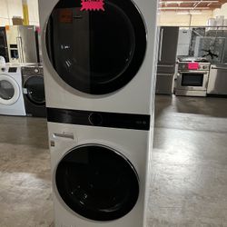 LG white Washtower 9ZB