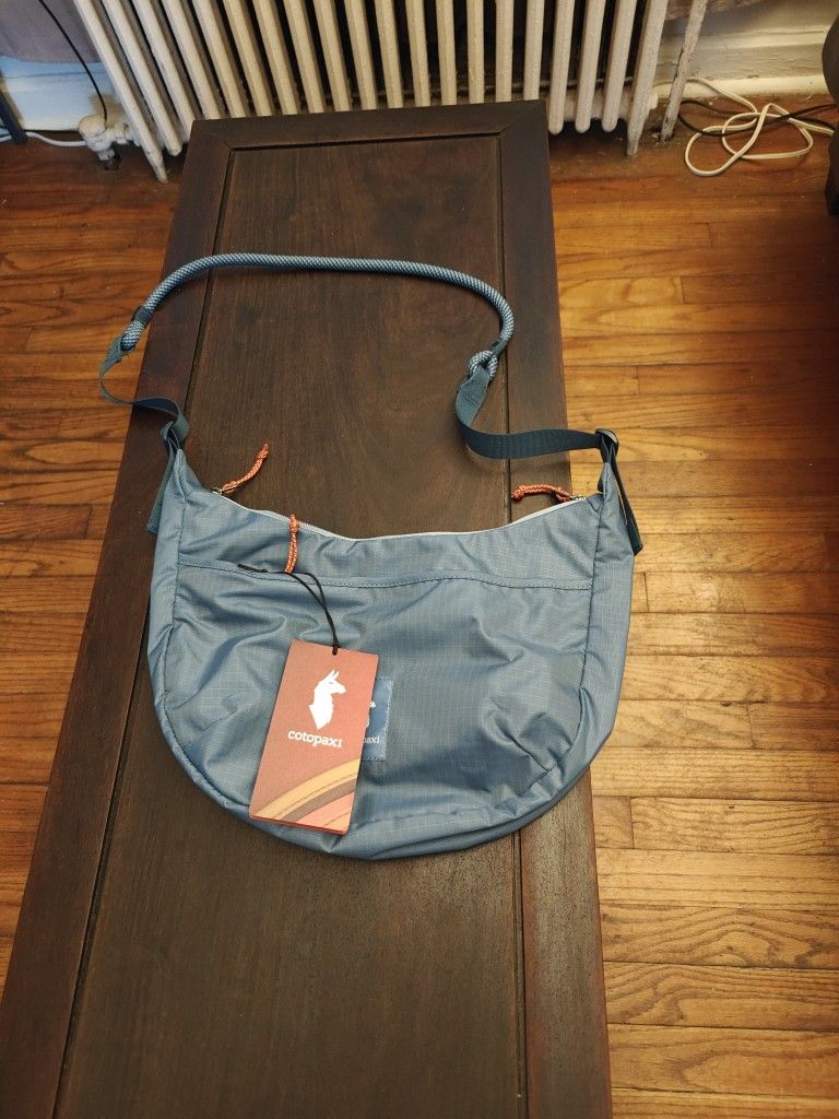 Trozo 8L Cada Dia Shoulder Bag