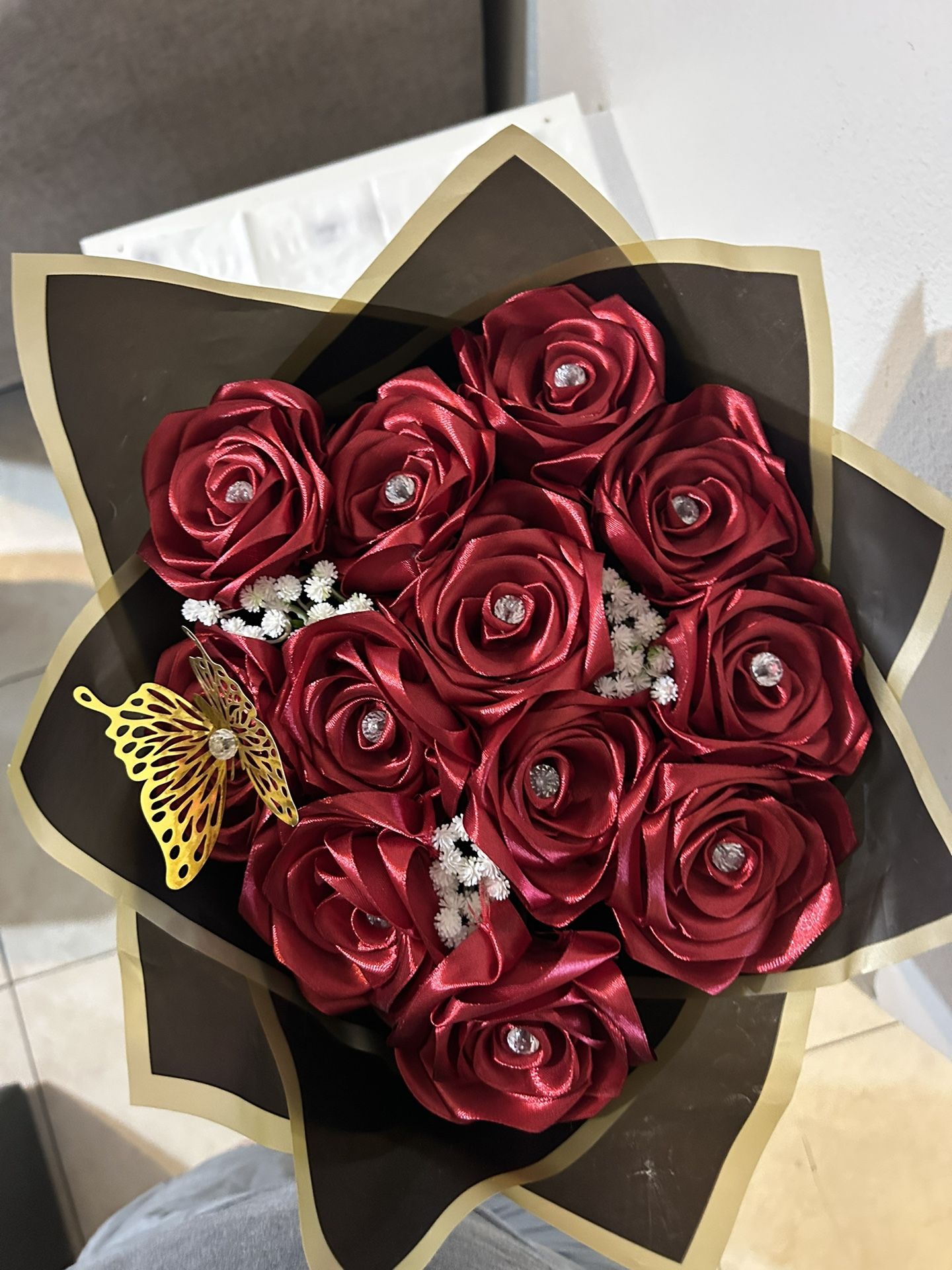 Lindo Ramo De Flores Color Burgandy De 13 Flores