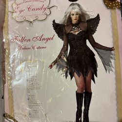 Adult Halloween Costume -Fallen Angel/Black Angel for Sale in Miami, FL -  OfferUp