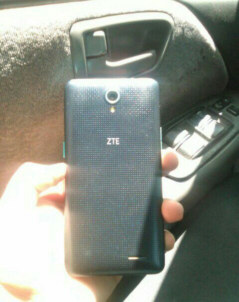 ZTE Avid Plus phone
