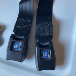 Seat Belts 2 Point . Not Original GM Parts Only Stickers Are Original 🚨🚨