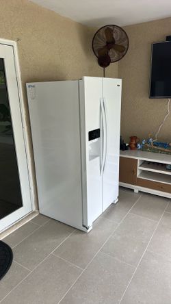 Refrigerator —like new