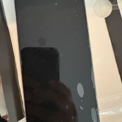 Google Pixel 7 5G 128GB With charger