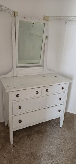 Dresser