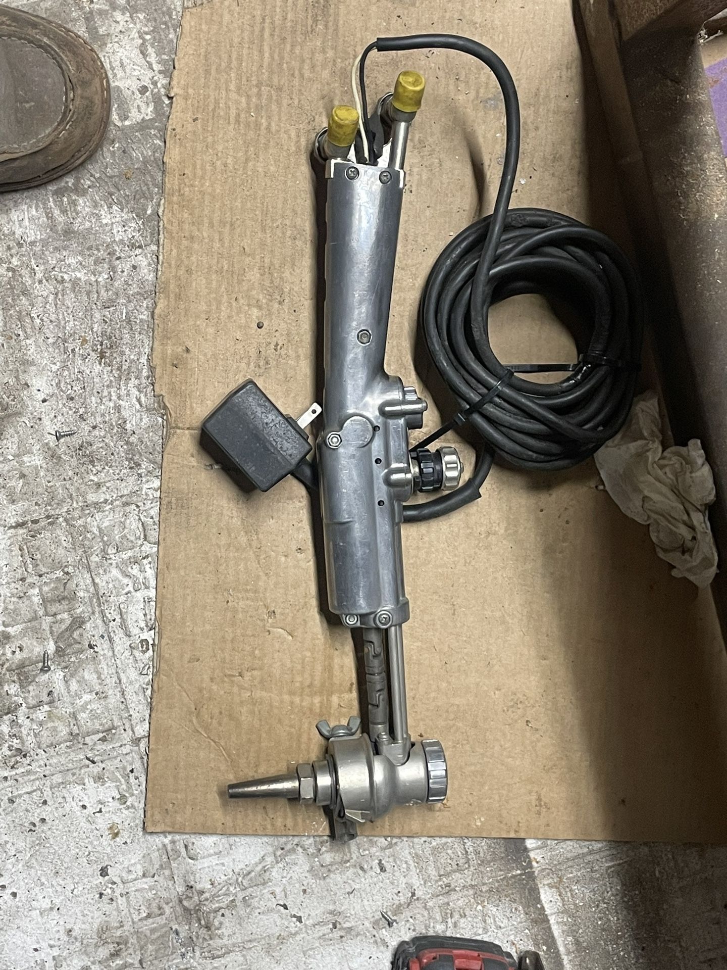 Handy Auto Professional | Motorized All-Position Oxy-Fuel Cutting Torch