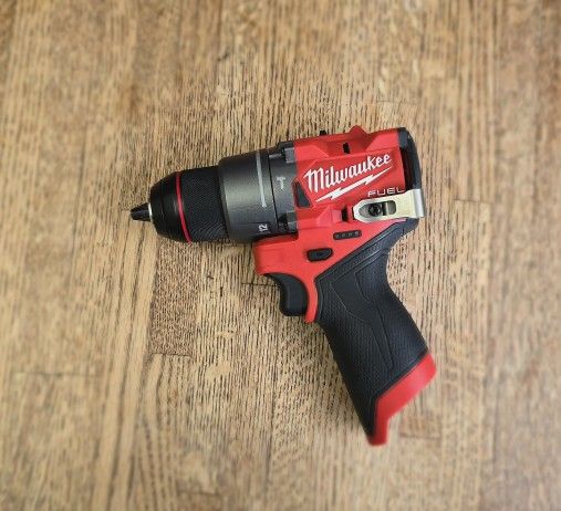 Milwaukee M12 Hammer Drill