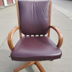 rolling chair