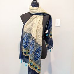 Scarf / Wrap NWOT