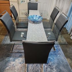 Dining Room / Kitchen Dinette Set – Chrome & Glass Table w/ 6 Chairs / Seats