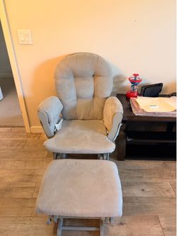 Glider Rocking Chair with Ottoman – Nursery Chair