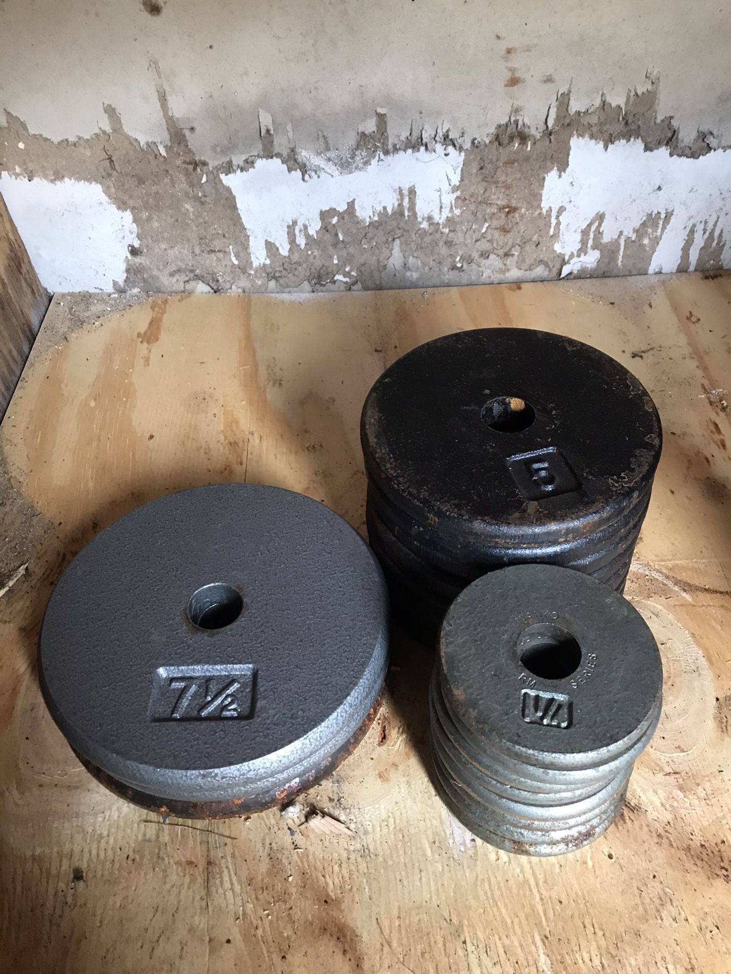 7.5lbs, 5lbs and 1.25lbs Pancake Plates Dumbbells 50 cents per pound