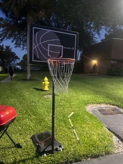 Small basketball hoop