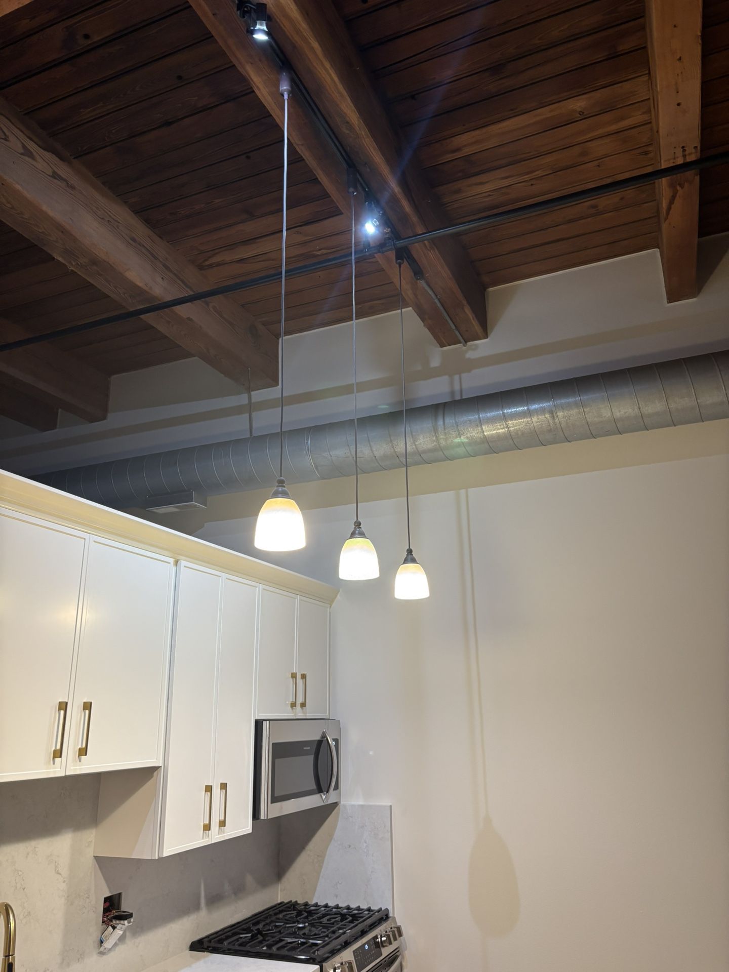 4 Pendant lights - track Lighting