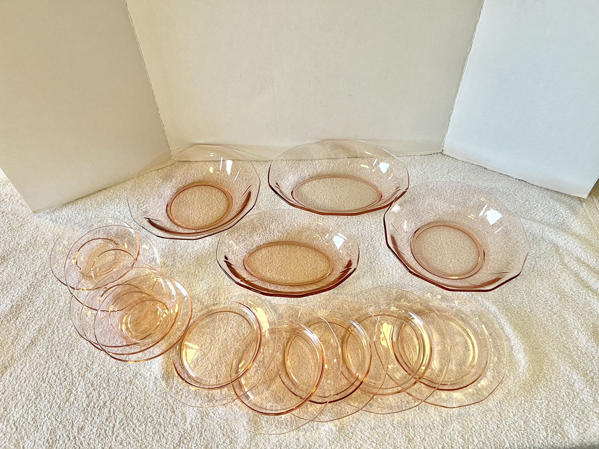 Pink Depression Glass/Selenium Glass Lot Of 14 Pieces/All Glow