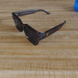 Louis Vuitton Sunglasses 
