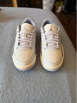 Air Jordan Flight Court 'Pure Platinum