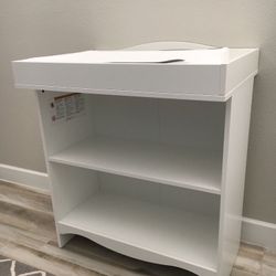 Changing Table/Bookshelf& Pad with Cover
