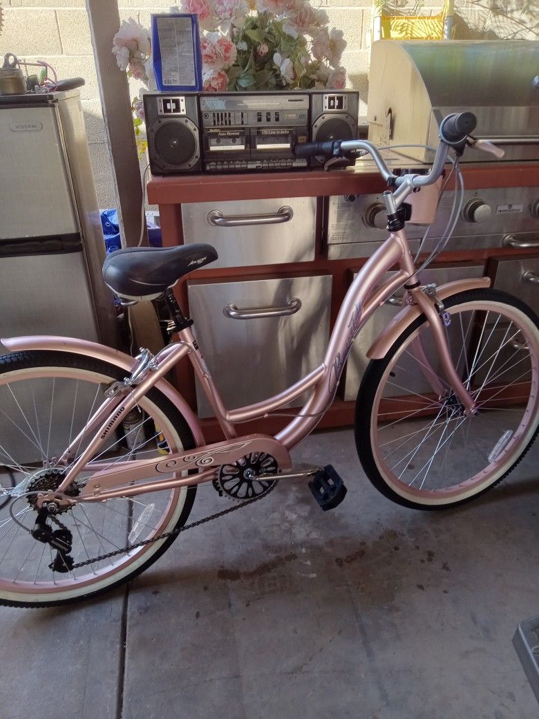 Bike BEACH CRUISER TIRES SIZE 26 Good Condition