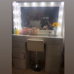 Makeup Vanity 