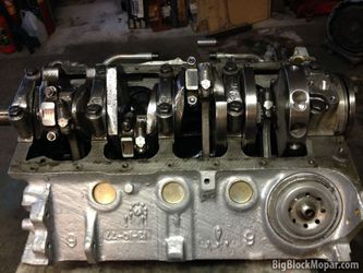 1977 Dodge 5.9 Liter 360 shortblock engine