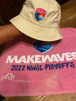 San Diego Waves FC Women’s Pro Soccer Bucket Hat & Rally Towel