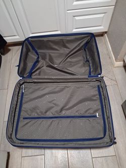 Samsonite Hand Tote Suit Case on rollers.