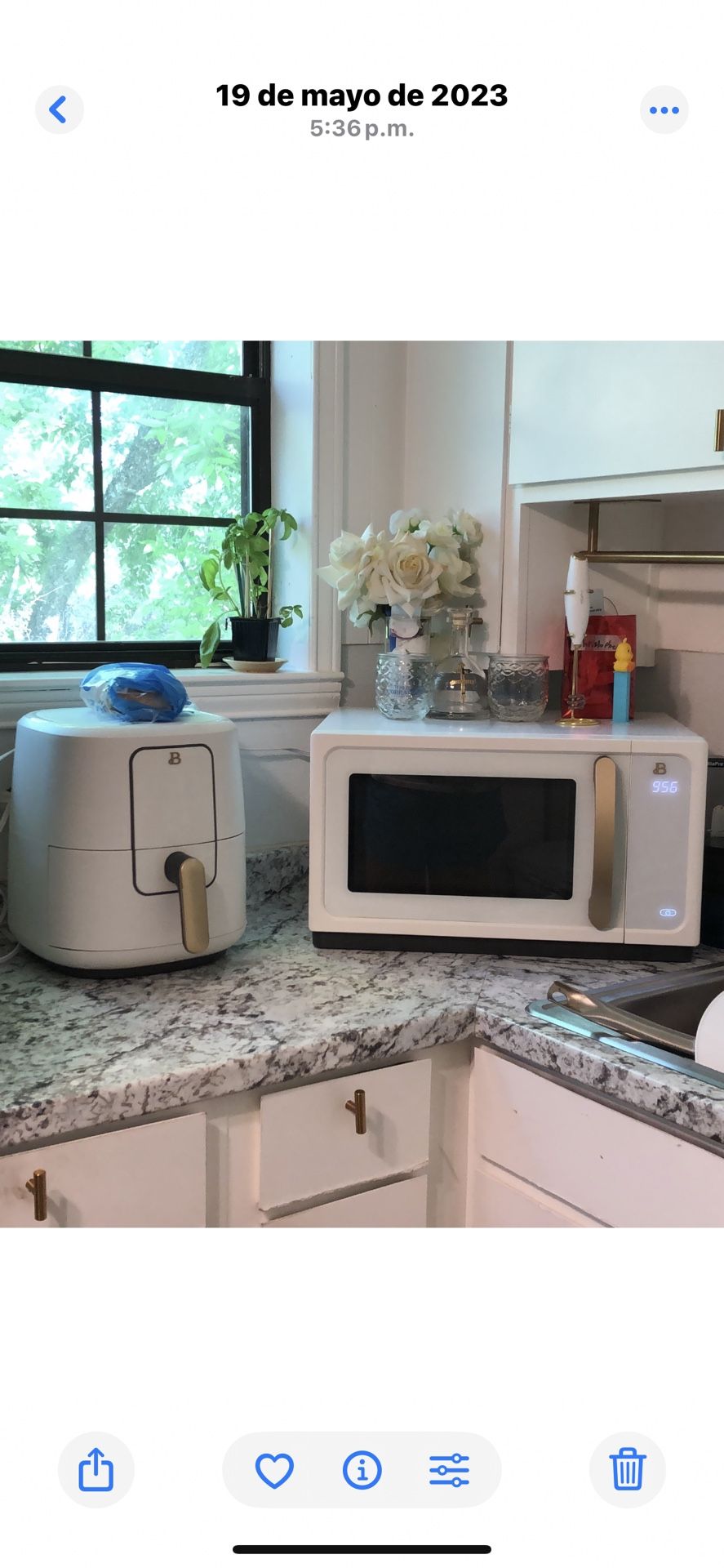 Microwave Y Freidora De Aire