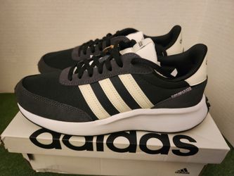 Women's Adidas Run 70s Running Shoes