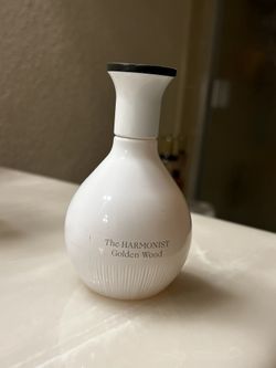 The Harmonist Golden Wood