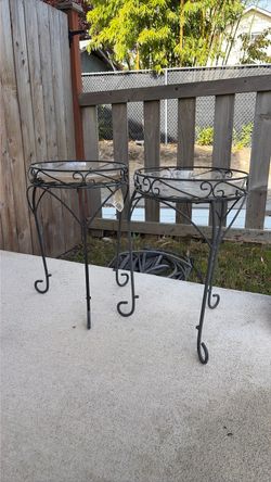 Plant metal stand 19 inch