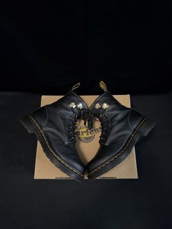 Dr martens boots