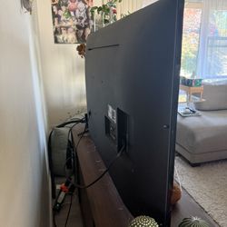 LG Flatscreen 44in
