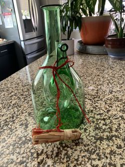 Vintage Glass Decanter With Glass Chamber