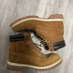 Timberland Boots ( Size 10.5m)