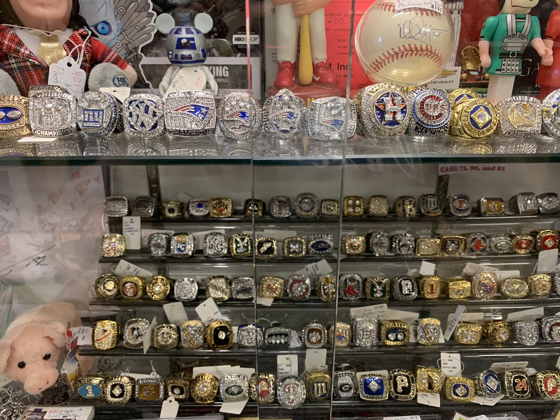 Call it new call it antique, sport championship rings, hardly Davidson his and her lamps, bobble heads, autographs, antiques, Fathers Day Gifts