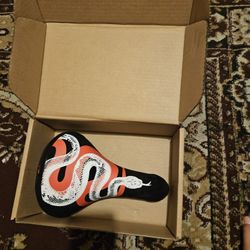 Medusa V2 Seat Black/red