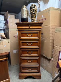 Vintage Lexington French Country Louis Philippe cherry 6-drawer Chest