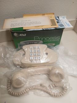 Vintage AT&T Princess Touch Tone Telephone Ivory New in Box *20.00 Firm*